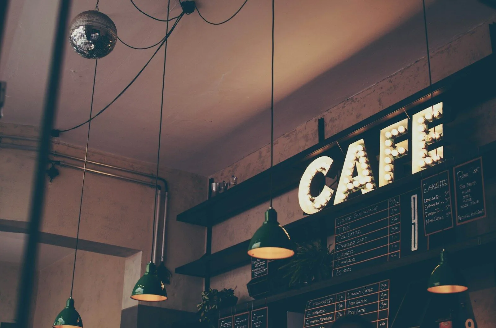 Retail and Commercial Background Music — example 3
