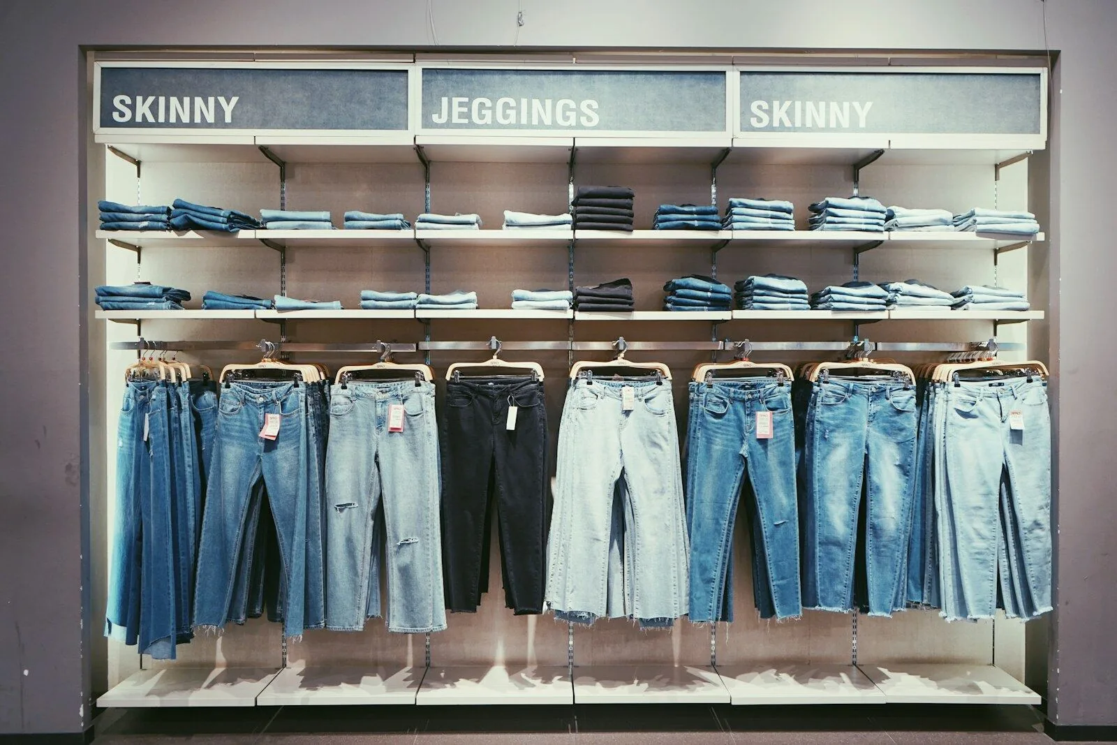 Retail Layout and Design — example 3